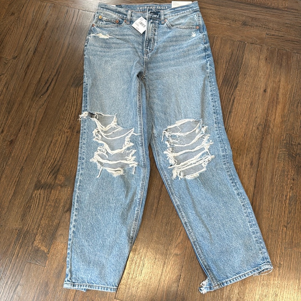 American eagle women’s super high rise, size 4 - NWT